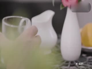    金发少妇性瘾来了约两猛男玩3P - coolhotav